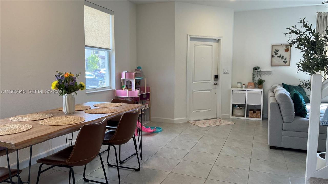 12092 NW 24th Pl, Miami, FL 33167 Photo