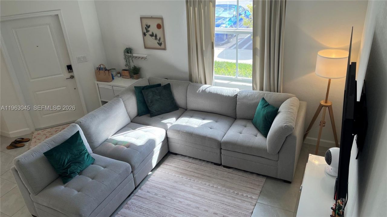 12092 NW 24th Pl, Miami, FL 33167 Photo