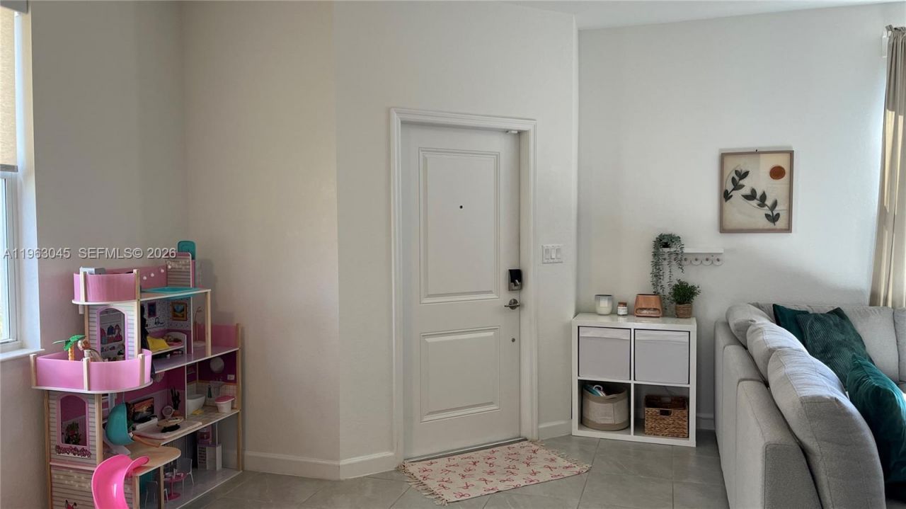 12092 NW 24th Pl, Miami, FL 33167 Photo