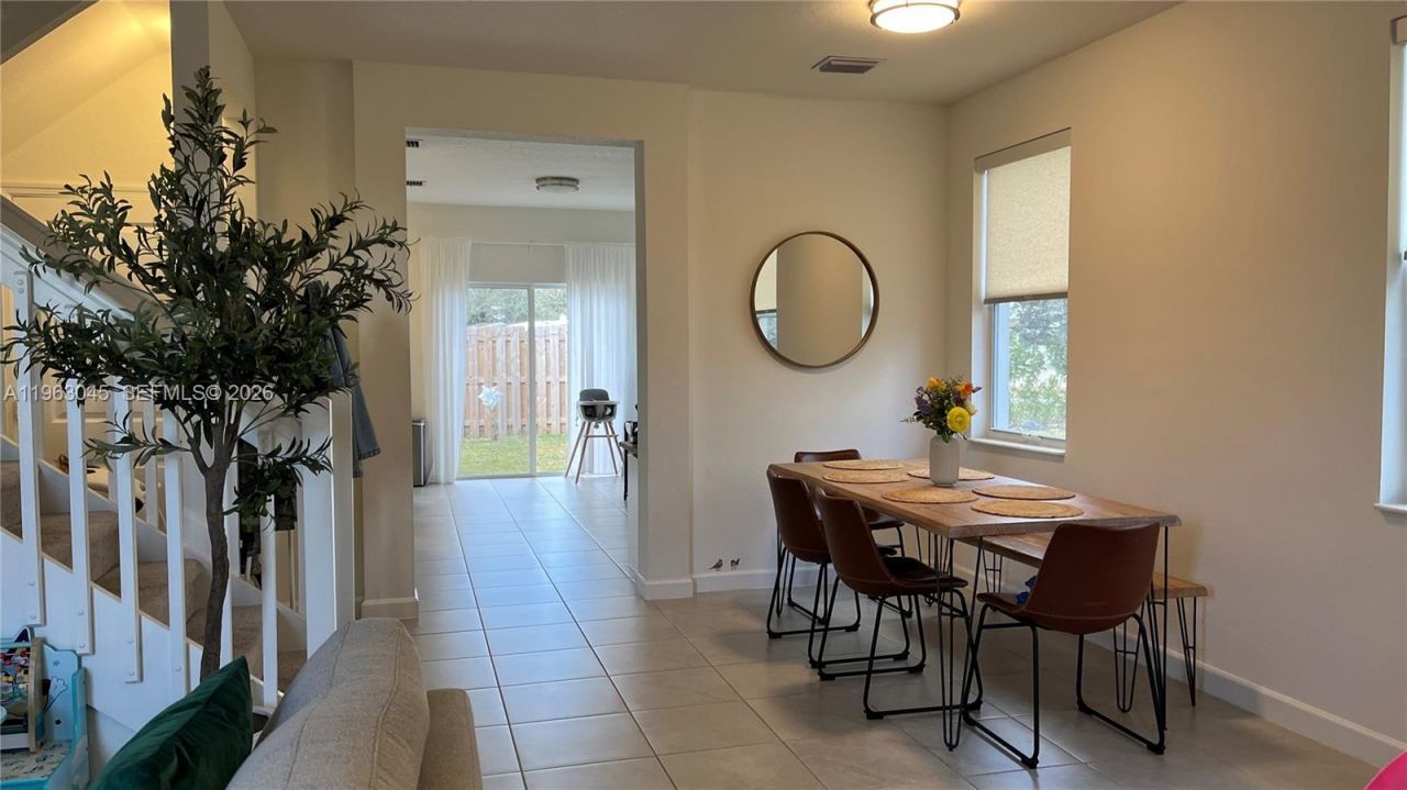 12092 NW 24th Pl, Miami, FL 33167 Photo