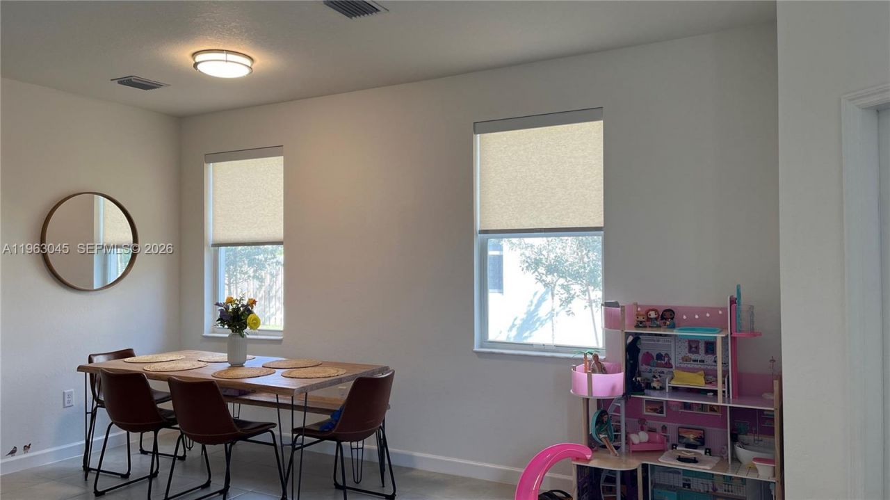 12092 NW 24th Pl, Miami, FL 33167 Photo