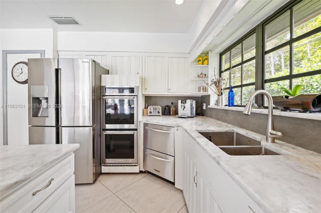 1240 Ferdinand St, Coral Gables, FL 33134 Photo