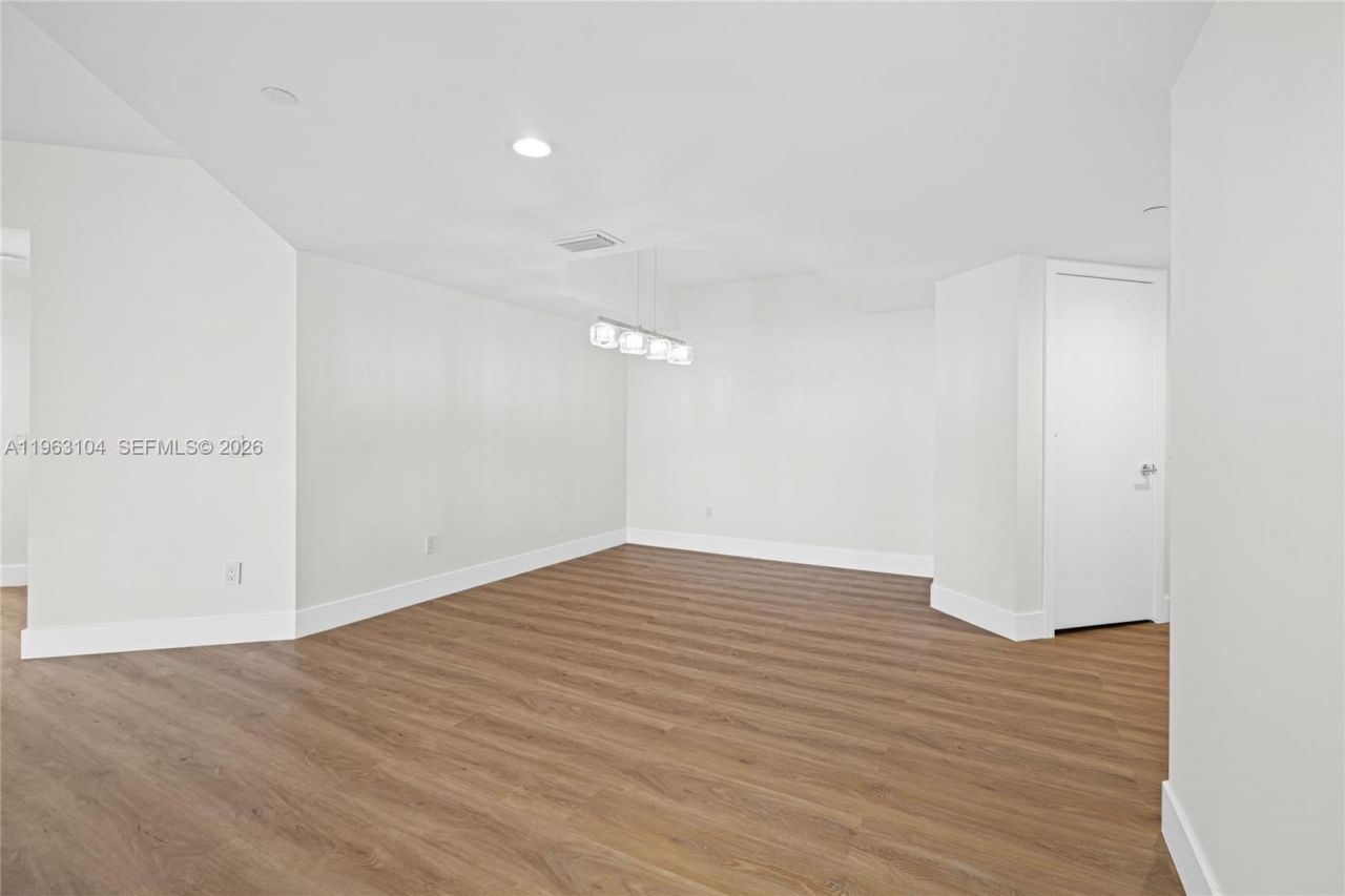 21055 Yacht Club Dr , Unit 1903, Aventura, FL 33180 Photo