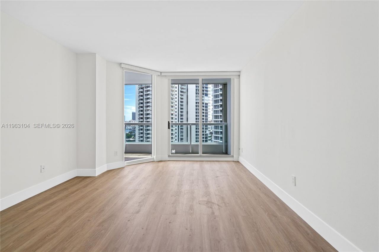 21055 Yacht Club Dr , Unit 1903, Aventura, FL 33180 Photo