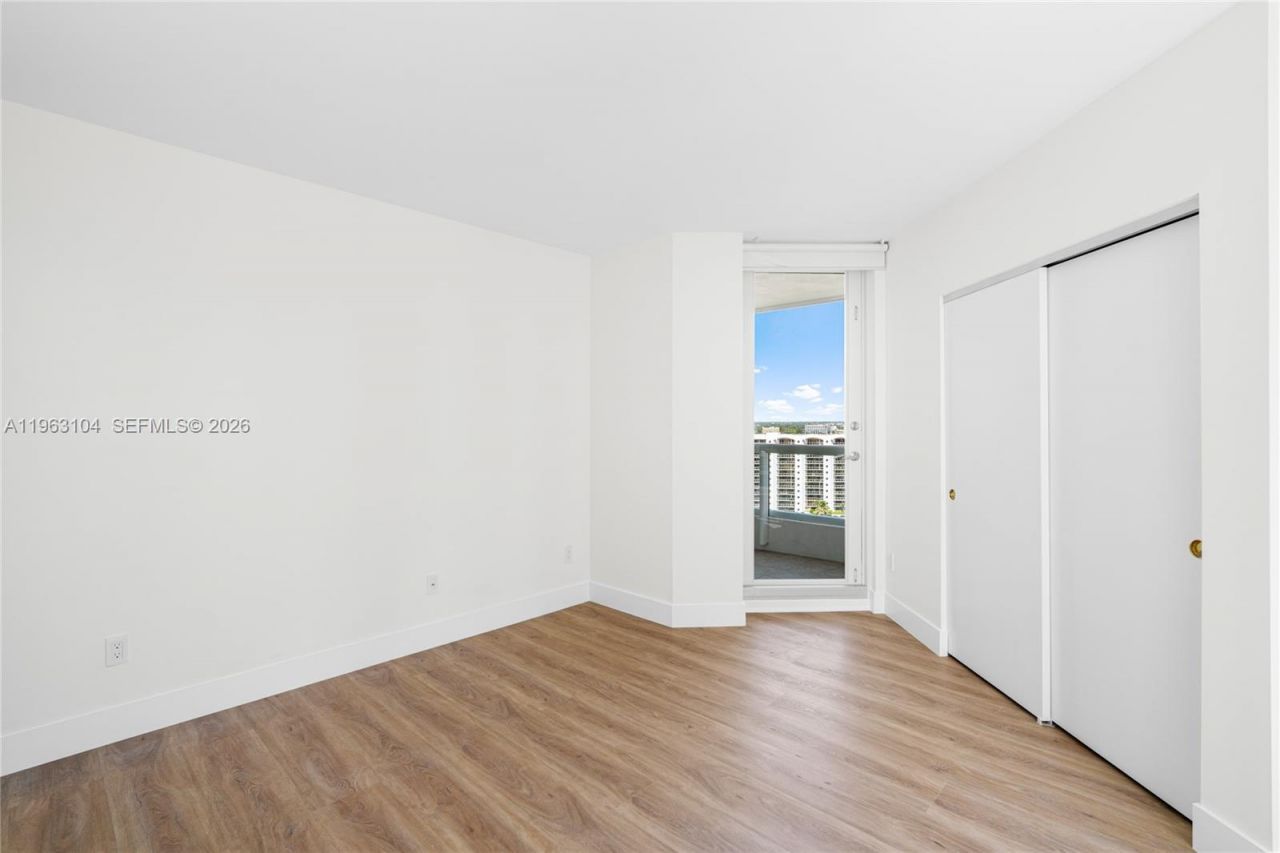 21055 Yacht Club Dr , Unit 1903, Aventura, FL 33180 Photo