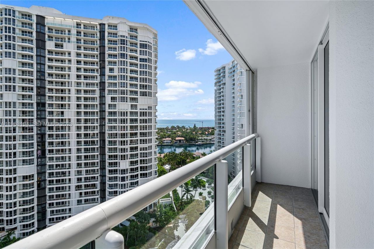 21055 Yacht Club Dr , Unit 1903, Aventura, FL 33180 Photo