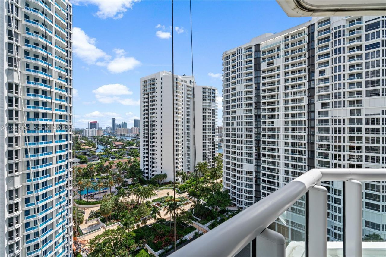 21055 Yacht Club Dr , Unit 1903, Aventura, FL 33180 Photo