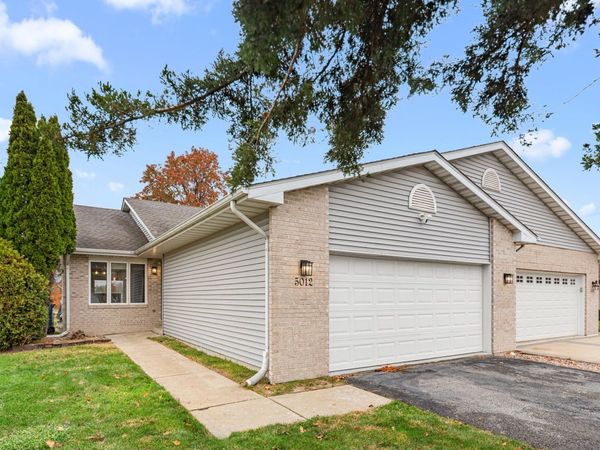 5012 W 92nd Avenue, Crown Point, IN 46307