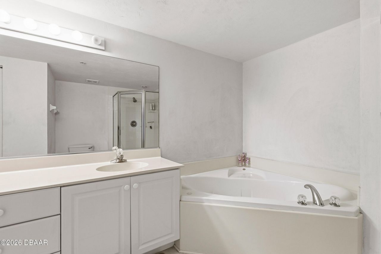 426 Bouchelle Drive, Unit 301, New Smyrna Beach, FL 32169 Photo