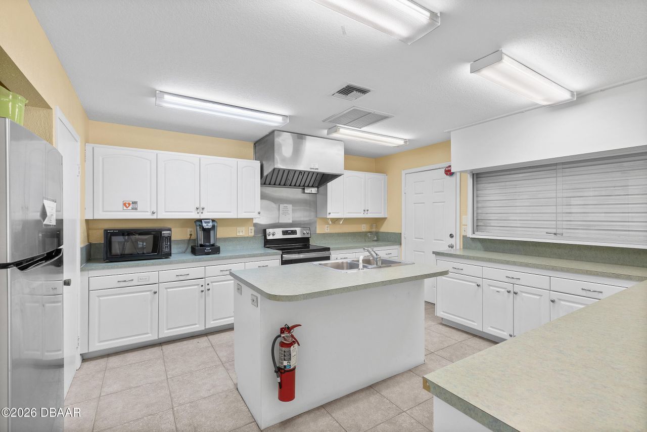426 Bouchelle Drive, Unit 301, New Smyrna Beach, FL 32169 Photo