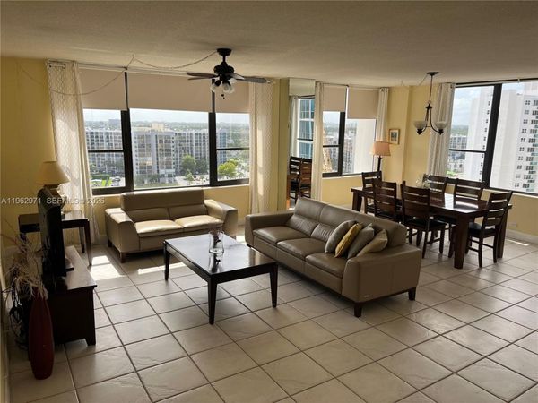Unit 1405, Hollywood, FL 33019