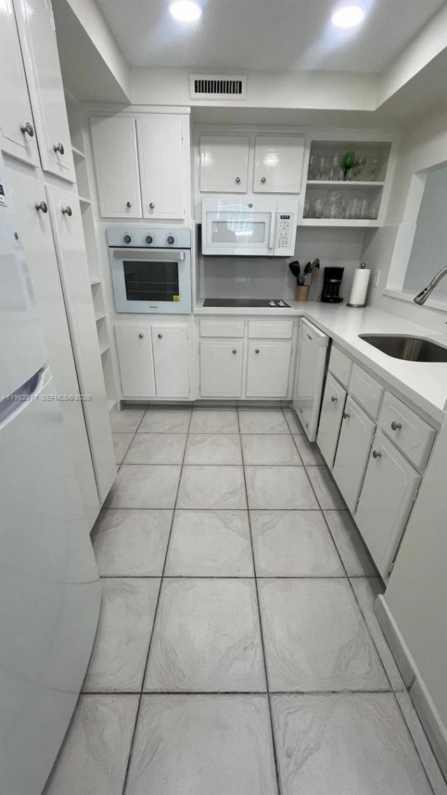 Please Call For Address, Unit 1405, Hollywood, FL 33019 Photo