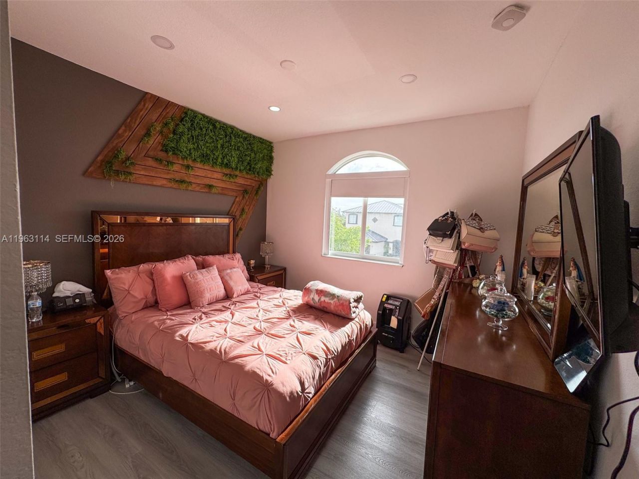 1533 SW 154th Path, Miami, FL 33194 Photo