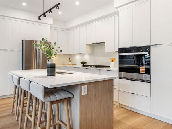 2507 Bronzite Pl, Langford, BC V9B 7E2
