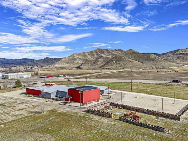 2731 Cherry Ln, Emmett, ID 83617