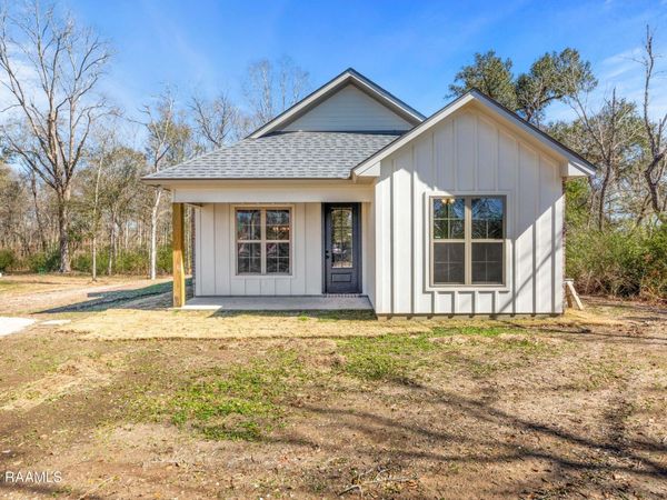 104 Suncan Road , Sunset, LA 70584