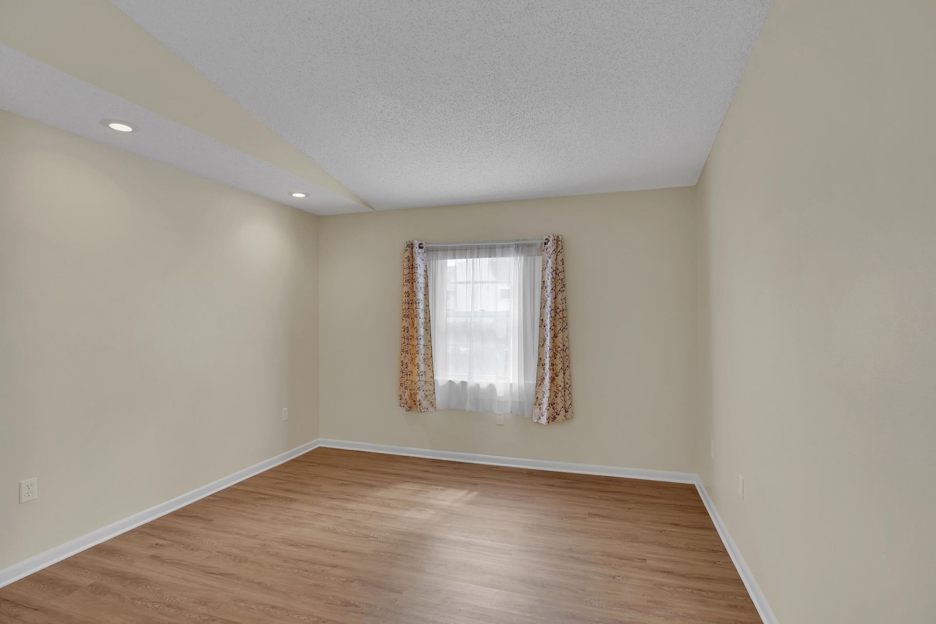 2007 Oleander Boulevard, Unit Apt D, Fort Pierce, FL 34950 Photo