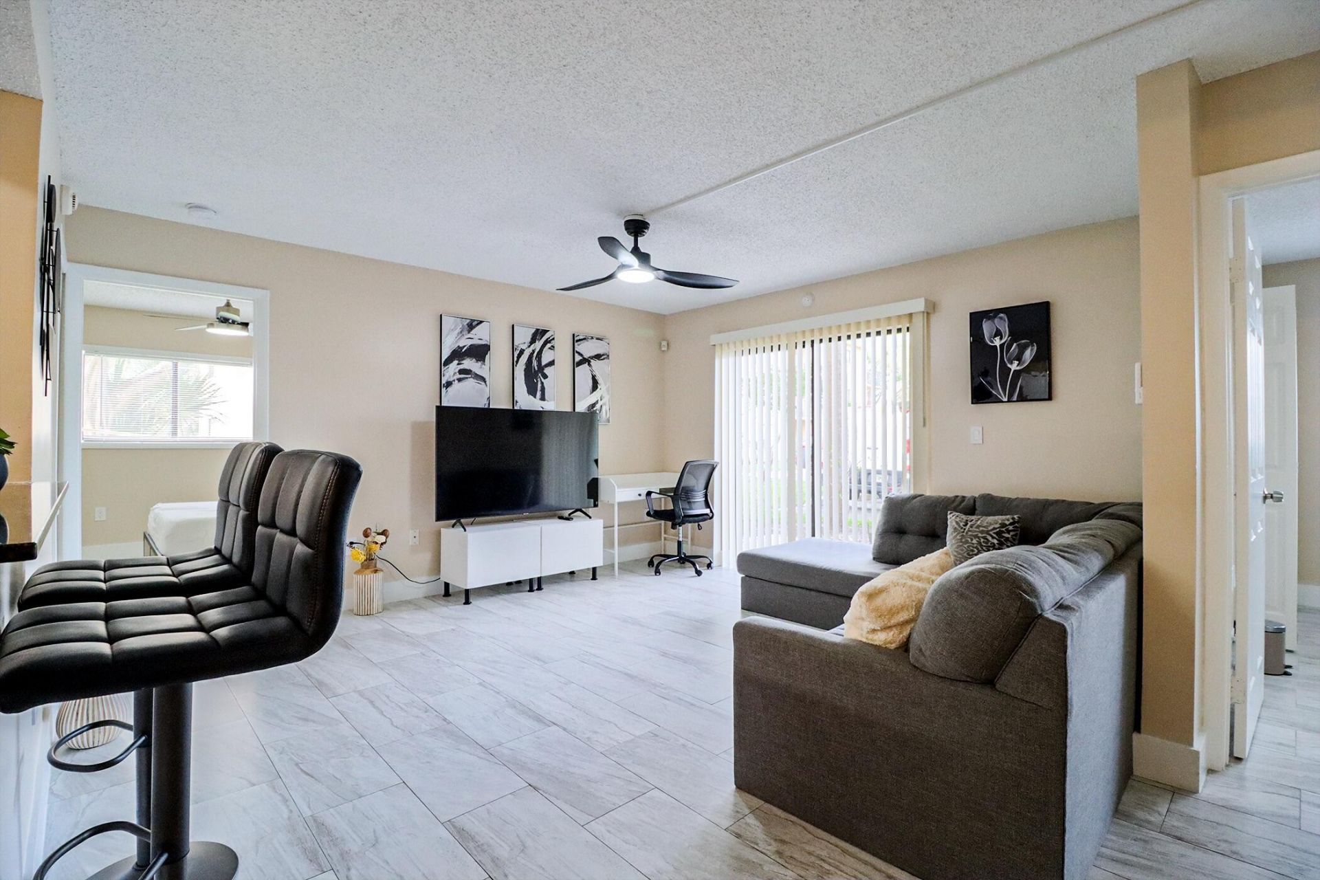 450 Palm Circle, Unit 106, Pembroke Pines, FL 33025 Photo