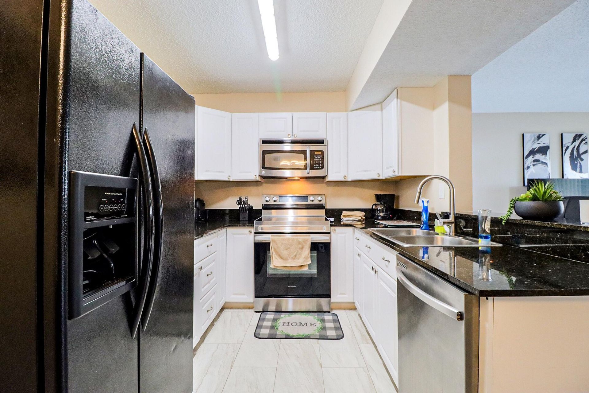 450 Palm Circle, Unit 106, Pembroke Pines, FL 33025 Photo