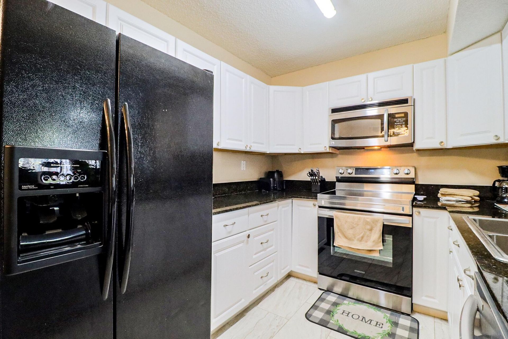 450 Palm Circle, Unit 106, Pembroke Pines, FL 33025 Photo