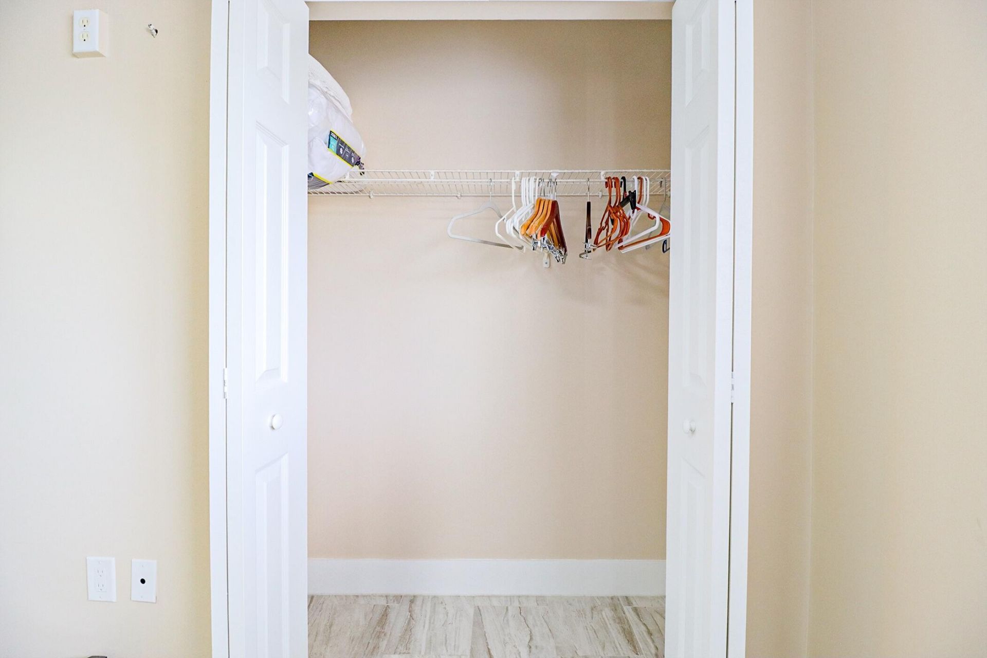 450 Palm Circle, Unit 106, Pembroke Pines, FL 33025 Photo