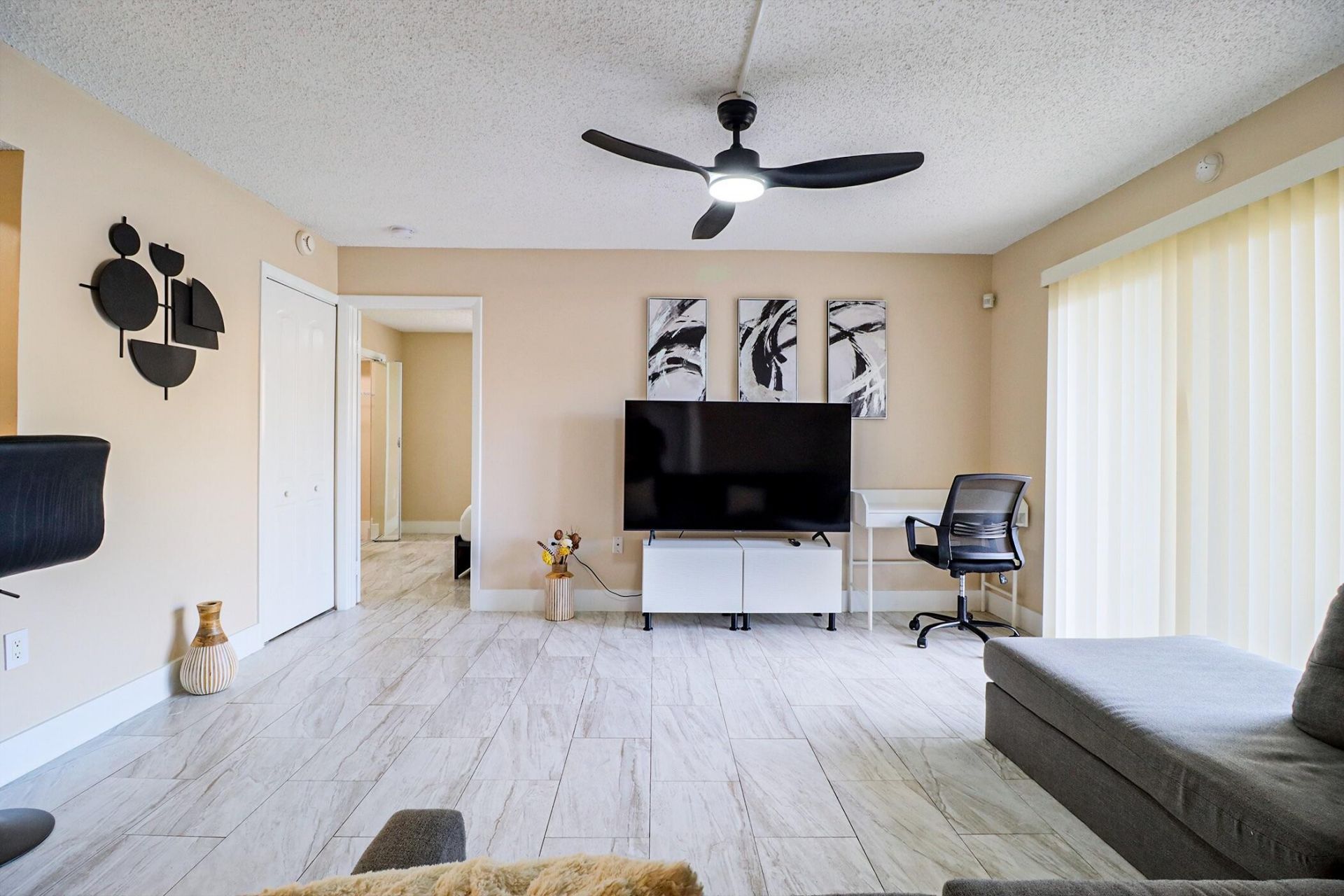 450 Palm Circle, Unit 106, Pembroke Pines, FL 33025 Photo