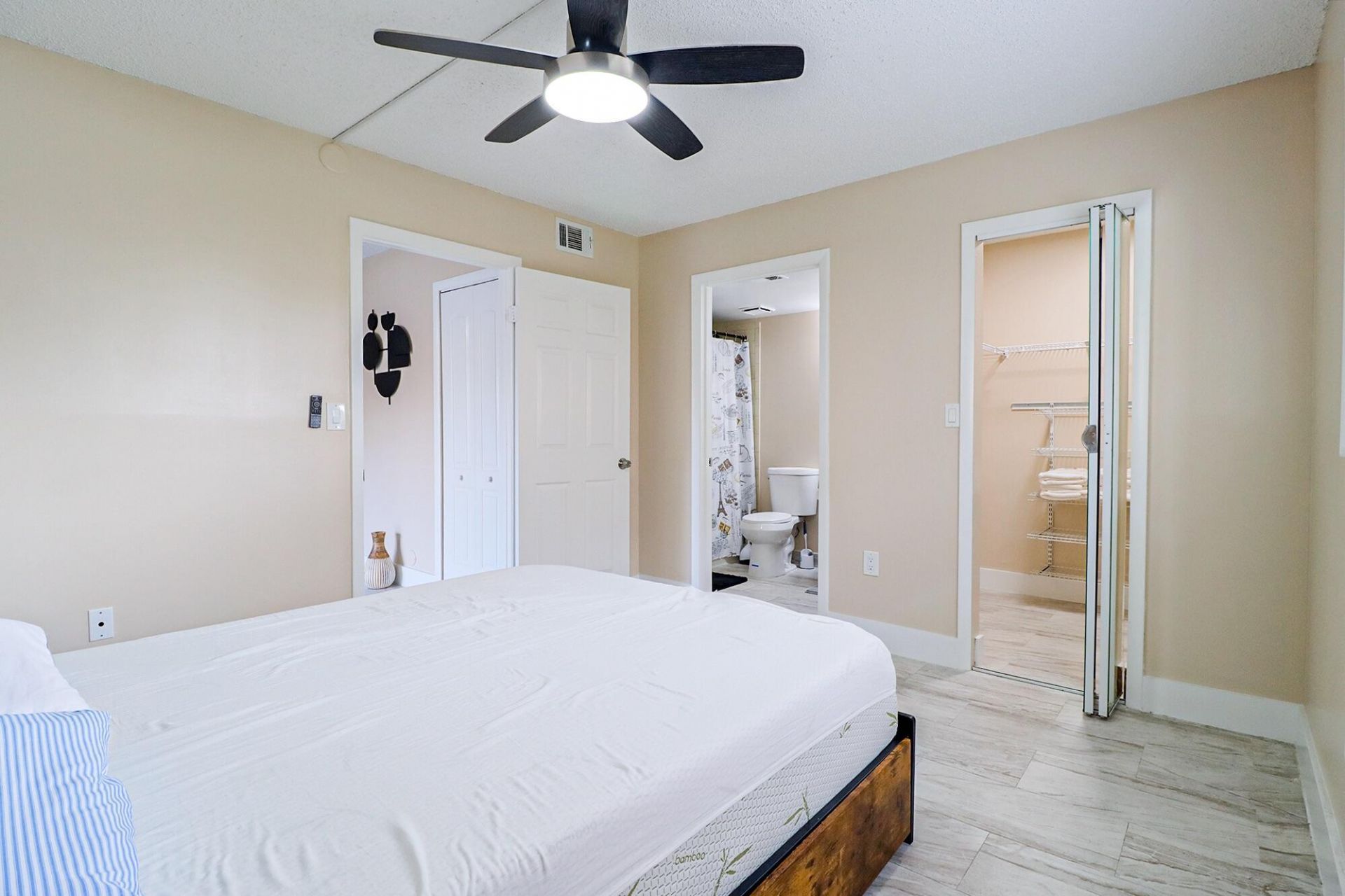 450 Palm Circle, Unit 106, Pembroke Pines, FL 33025 Photo