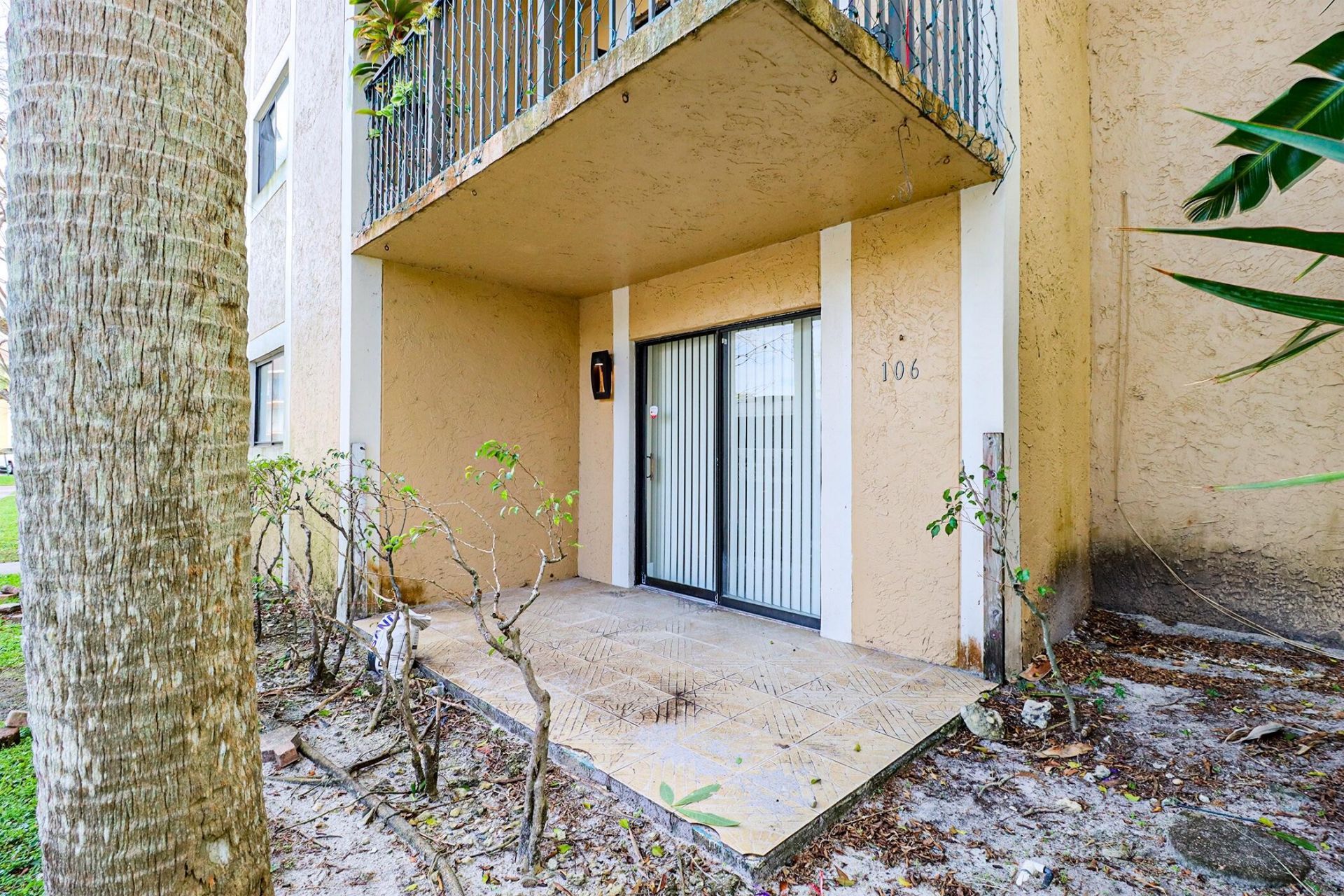 450 Palm Circle, Unit 106, Pembroke Pines, FL 33025 Photo