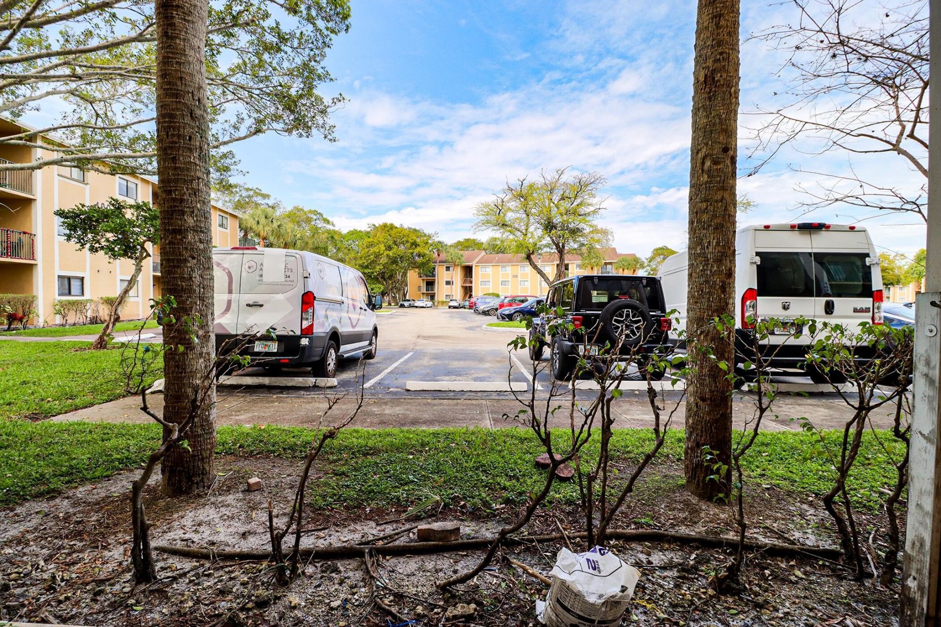 450 Palm Circle, Unit 106, Pembroke Pines, FL 33025 Photo