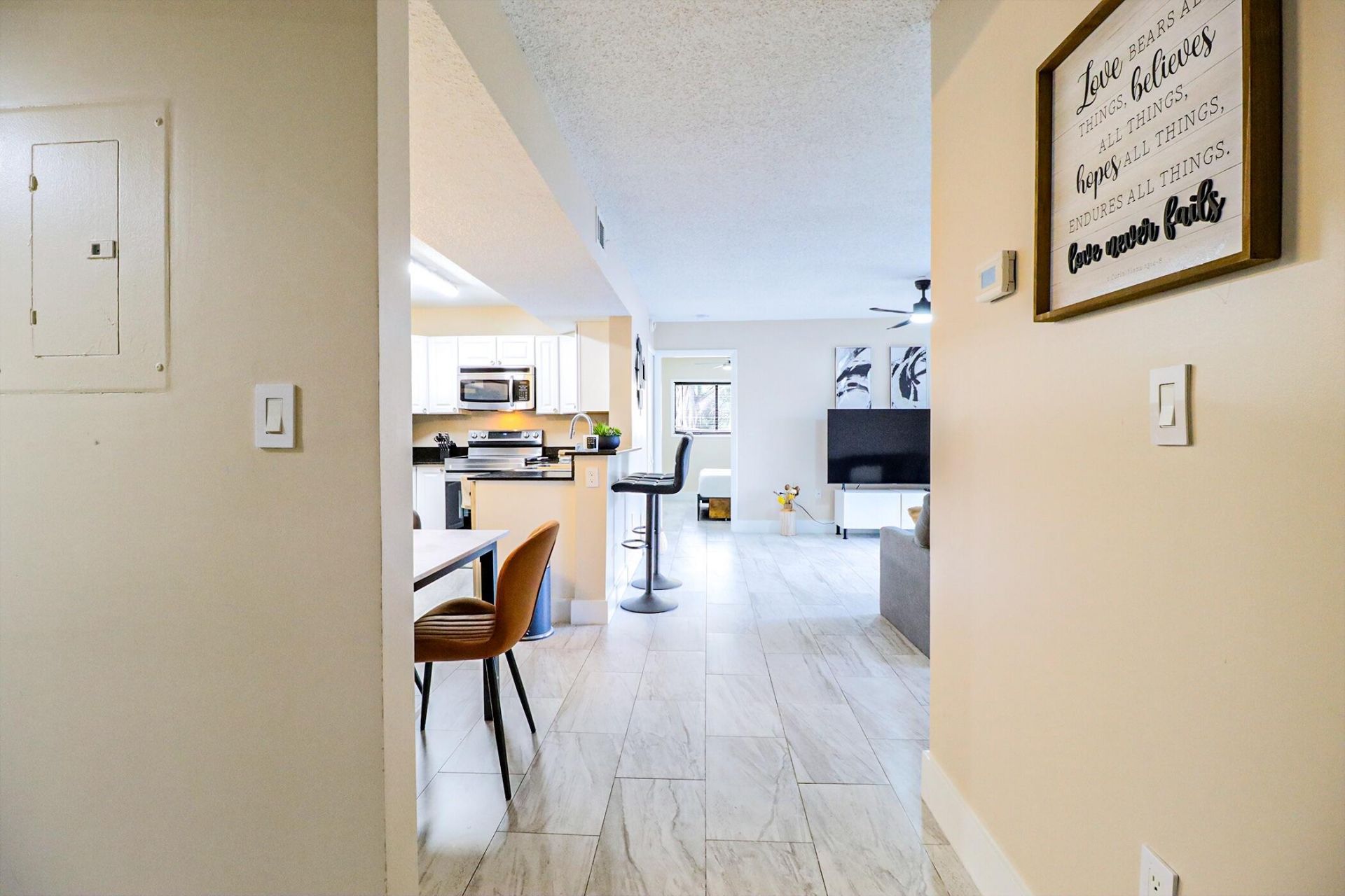 450 Palm Circle, Unit 106, Pembroke Pines, FL 33025 Photo