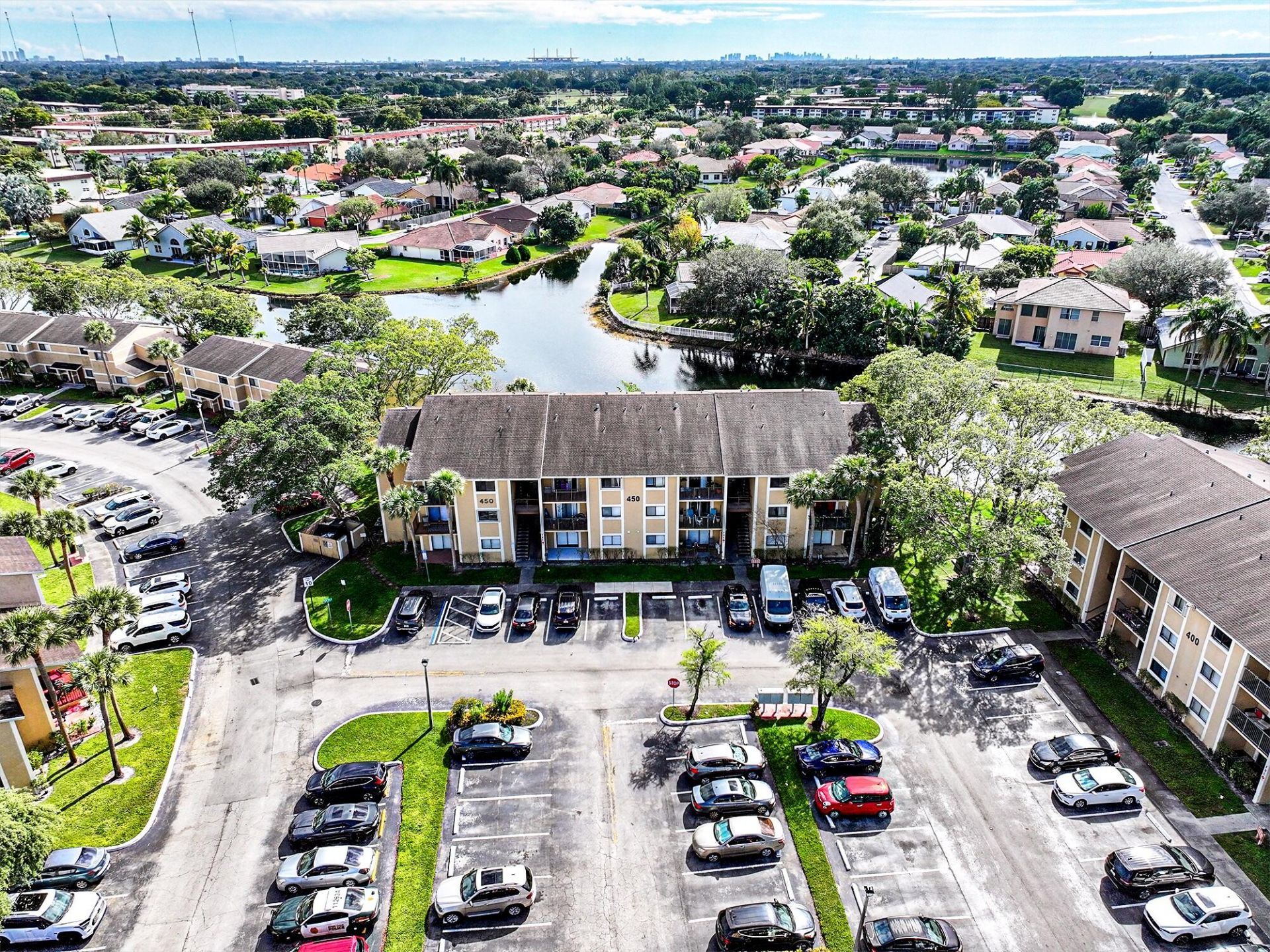 450 Palm Circle, Unit 106, Pembroke Pines, FL 33025 Photo
