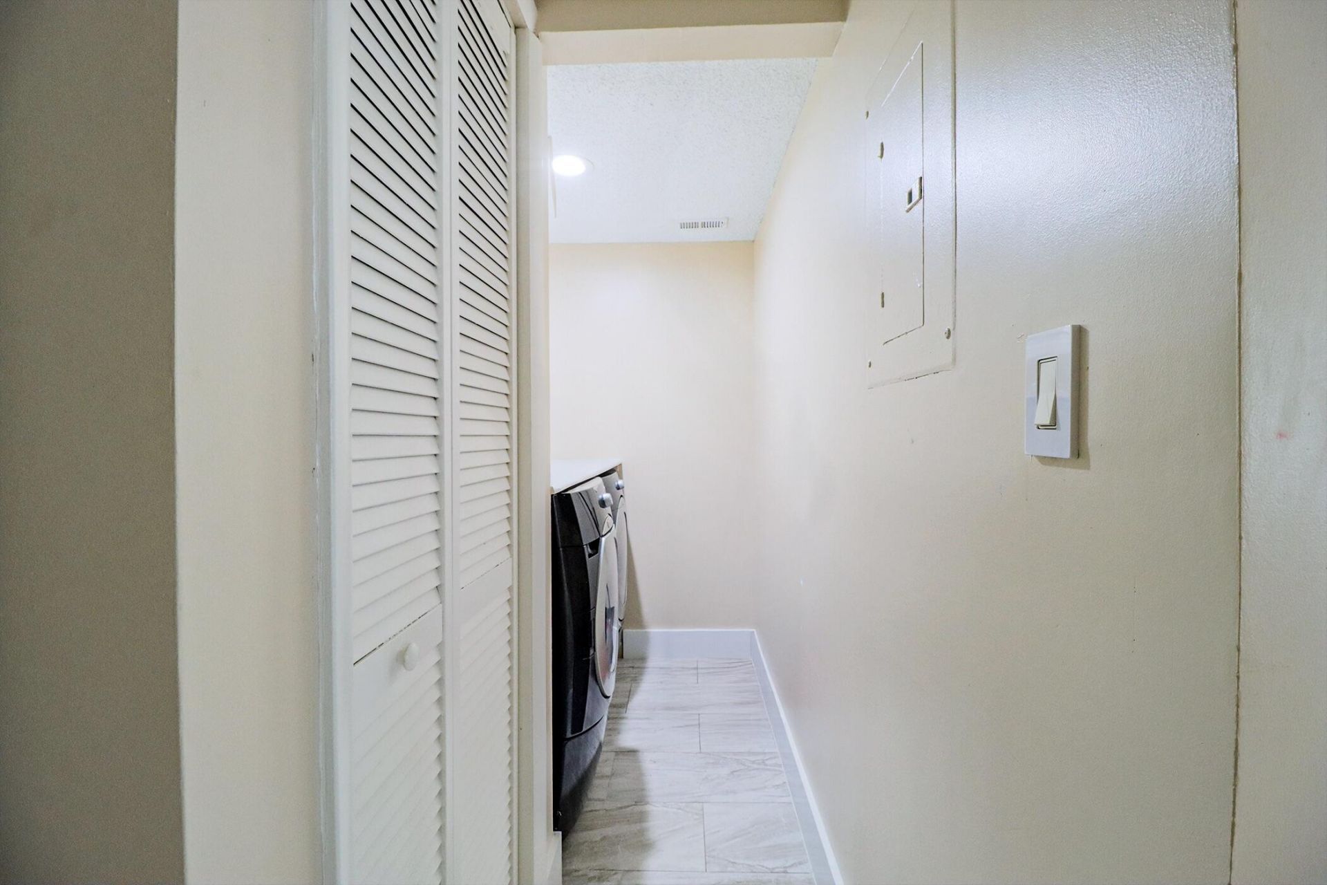 450 Palm Circle, Unit 106, Pembroke Pines, FL 33025 Photo