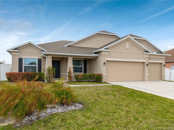 1017 SW Fenway Road, Port St Lucie, FL 34953