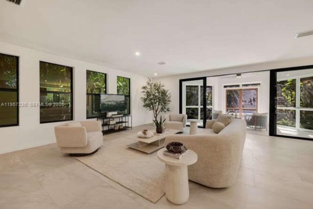 2330 Overbrook St , Coconut Grove, FL 33133 Photo