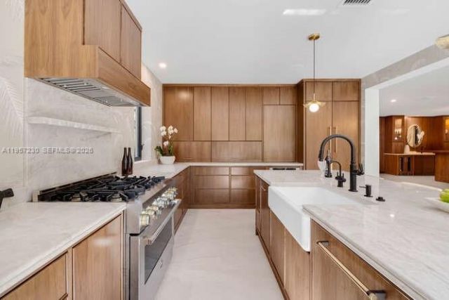 2330 Overbrook St , Coconut Grove, FL 33133 Photo