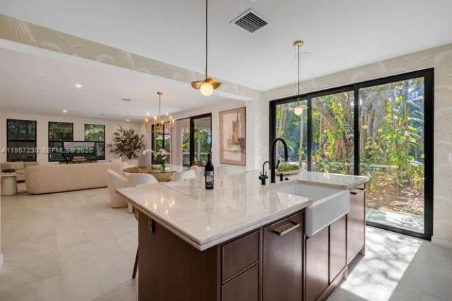 2330 Overbrook St , Coconut Grove, FL 33133 Photo