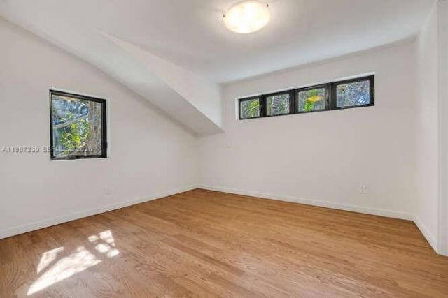 2330 Overbrook St , Coconut Grove, FL 33133 Photo