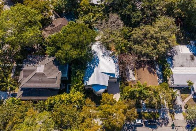 2330 Overbrook St , Coconut Grove, FL 33133 Photo