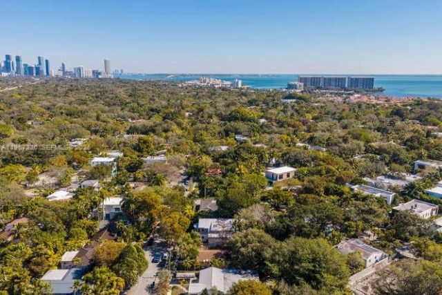 2330 Overbrook St , Coconut Grove, FL 33133 Photo