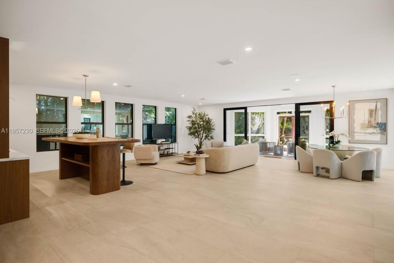 2330 Overbrook St , Coconut Grove, FL 33133 Photo