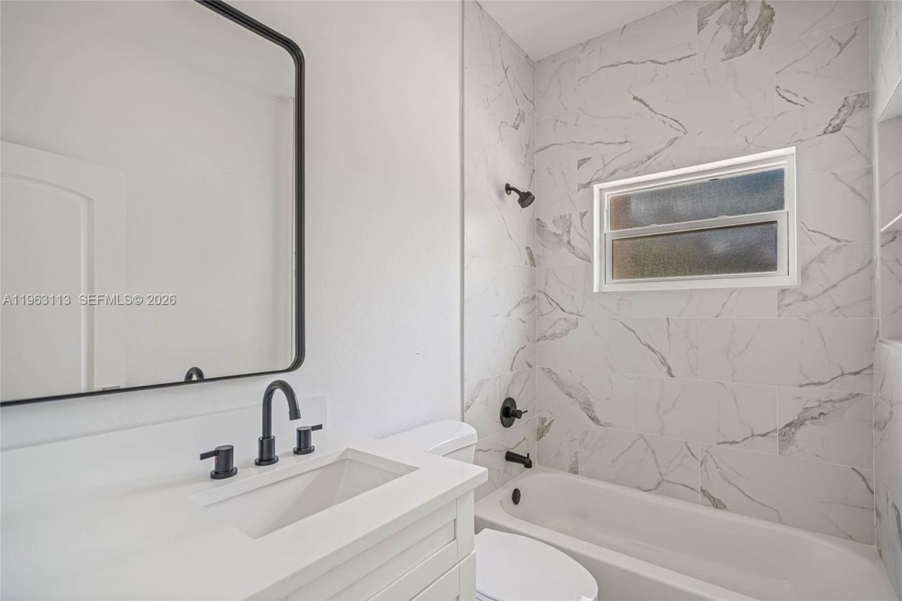 8001 Leonardo , Sebring, FL 33872 Photo