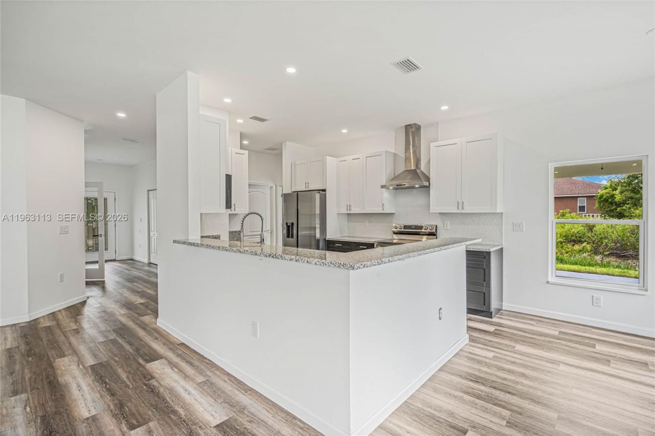 8001 Leonardo , Sebring, FL 33872 Photo