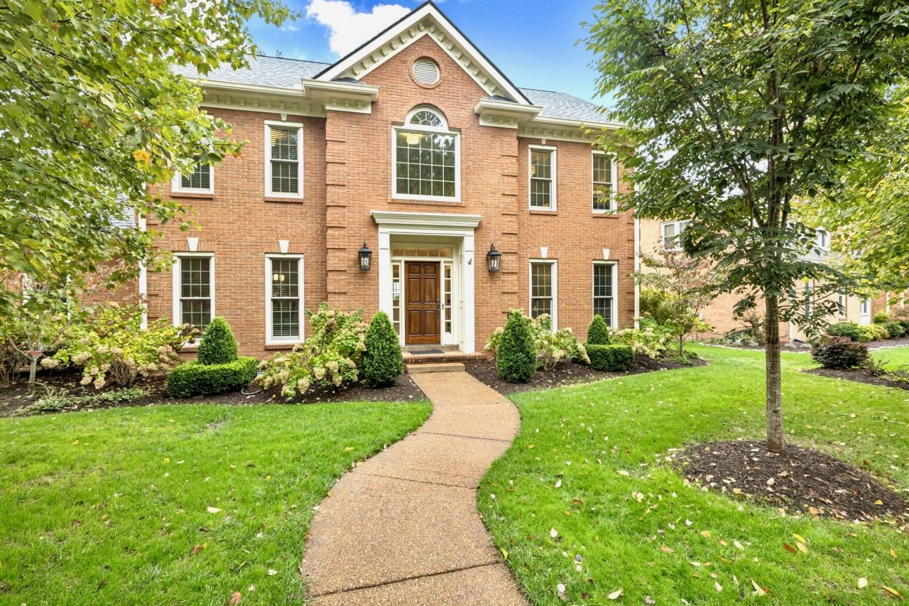 1628 Forrest Crossing Blvd, Franklin, TN 37064 Main Photo