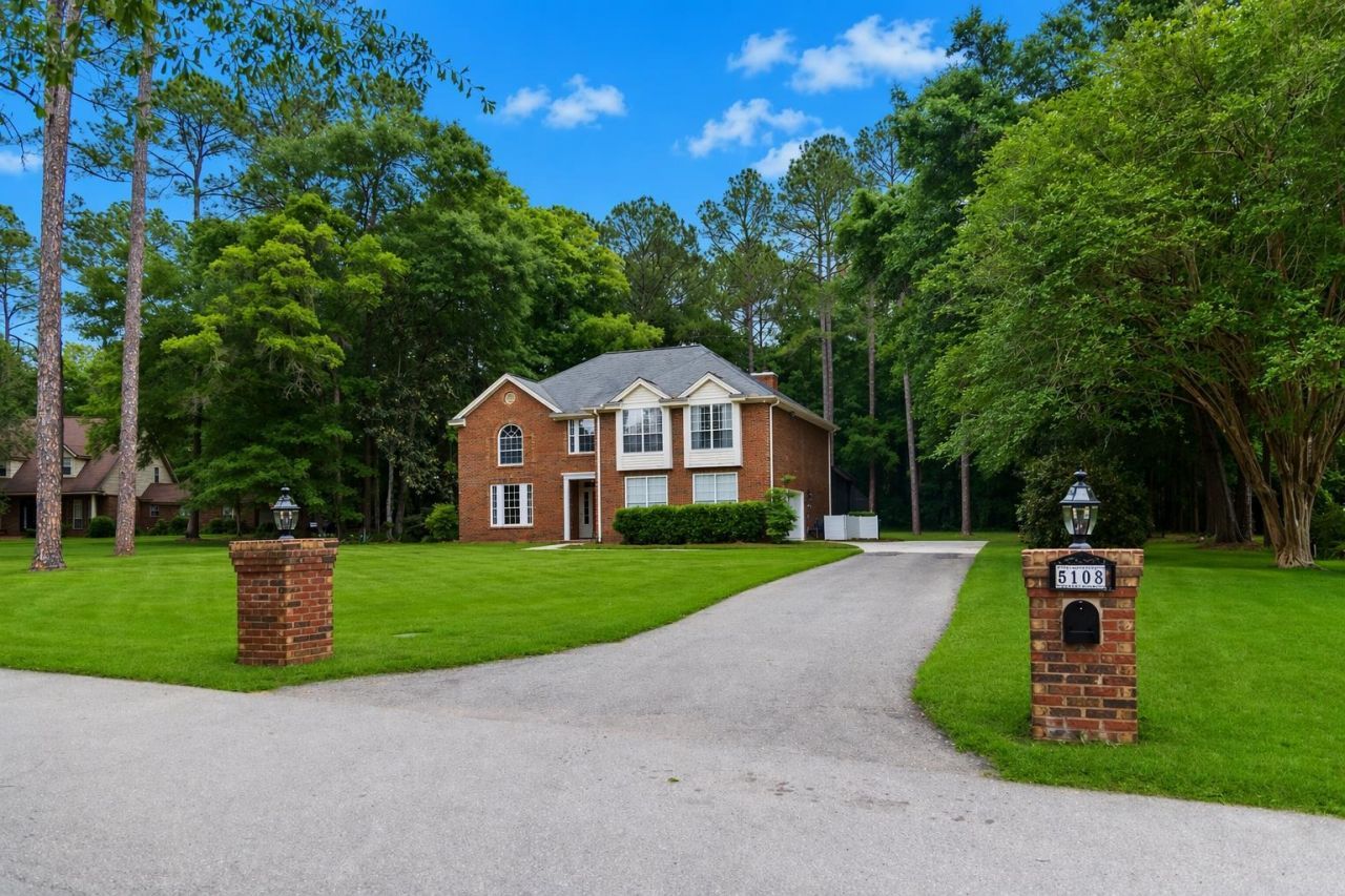 5108 Centennial Oak Circle, Tallahassee, FL 32308 Photo