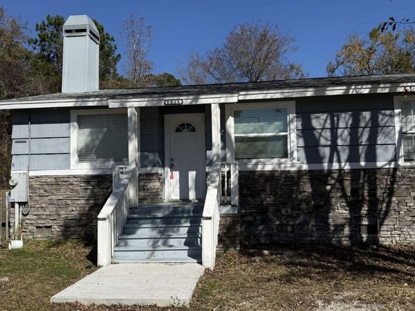 8515 MAPLE Street, Jacksonville, FL 32244