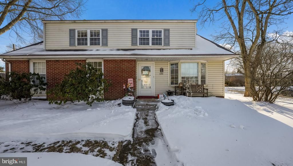 1246 Victoria Road, Warminster, PA 18974 Main Photo