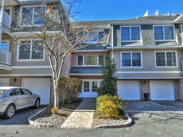 203 Central Park Pl, Unit 203, Ramsey, NJ 07446