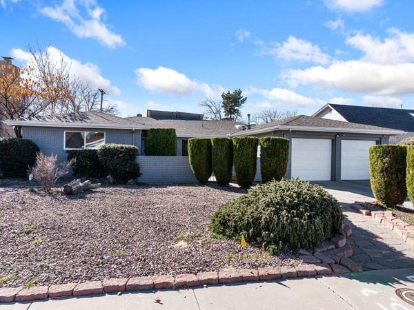 8708 Delamar Avenue NE, Albuquerque, NM 87111