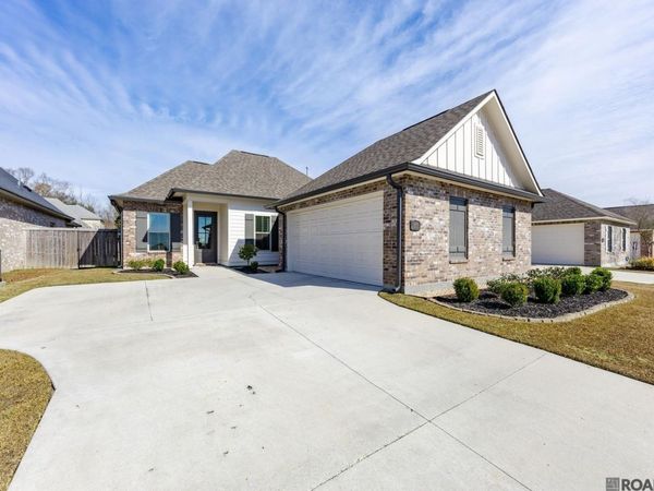 36388 Belle Reserve Ave, Geismar, LA 70734