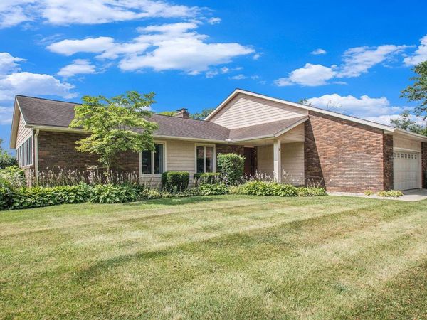 21330 Echo Lane, Bristol, IN 46507